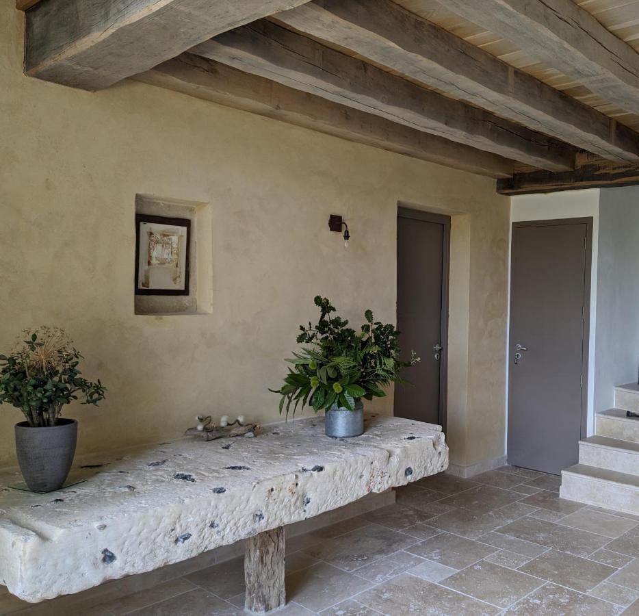 La Grange Symphorine, Chambre D'Hotes De Charme Situee Entre La Vallee De La Dordogne Et La Vallee De La Vezere Meyrals Eksteriør bilde